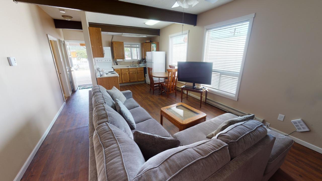 









37


7TH

Avenue,
Cranbrook,




BC
V1C 2J2

