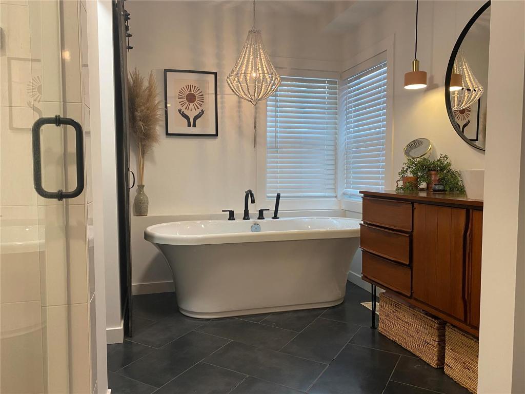 









1907


Knox

Crescent,
Kelowna,




BC
V1Y 1K9

