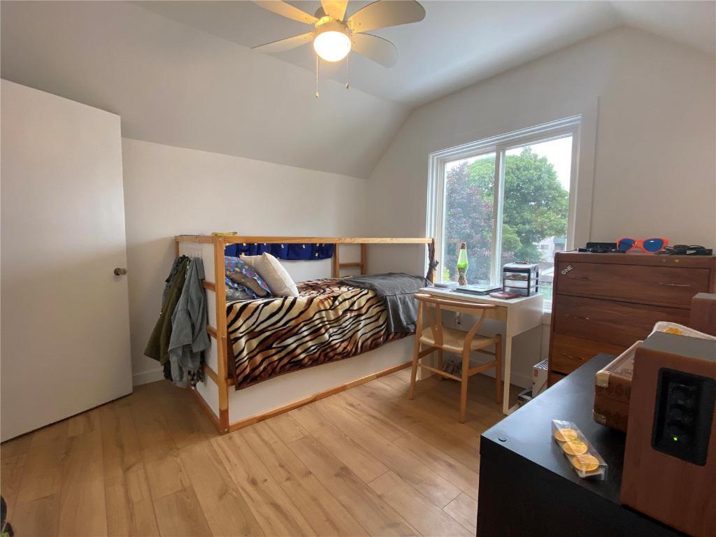 









1907


Knox

Crescent,
Kelowna,




BC
V1Y 1K9

