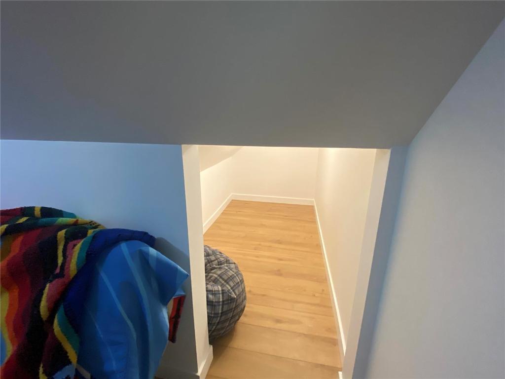 









1907


Knox

Crescent,
Kelowna,




BC
V1Y 1K9

