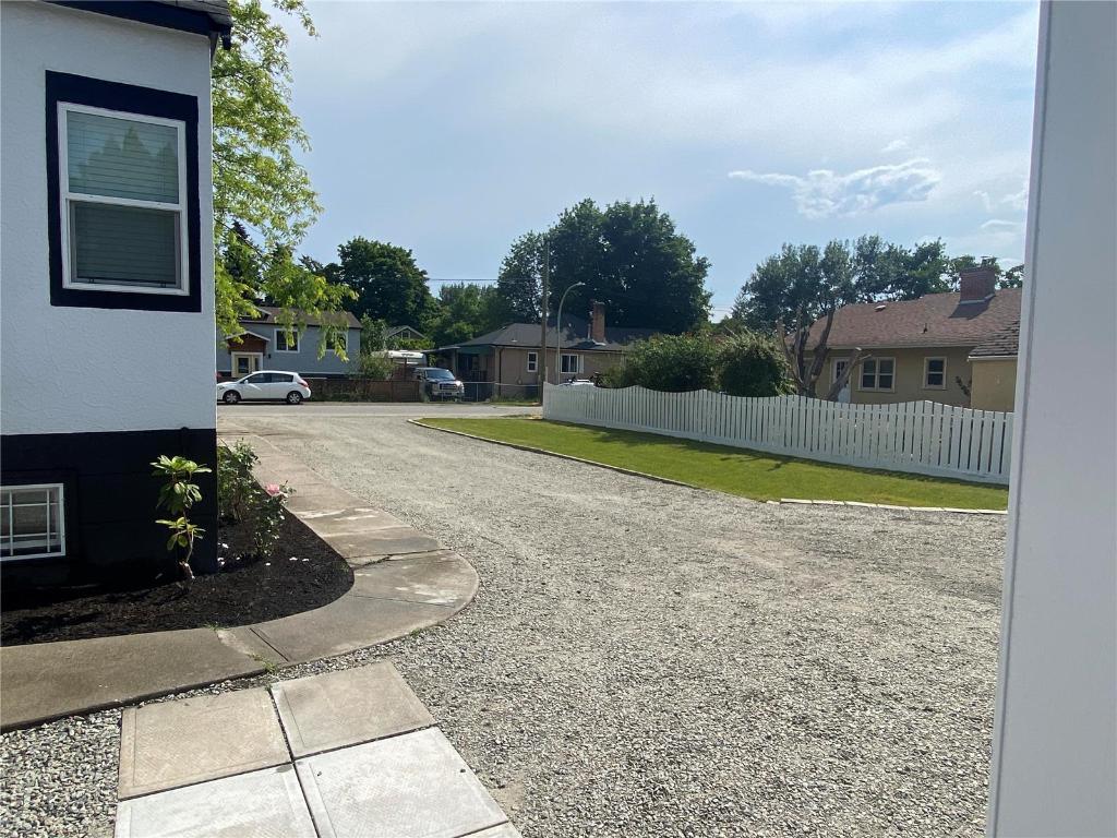 









1907


Knox

Crescent,
Kelowna,




BC
V1Y 1K9

