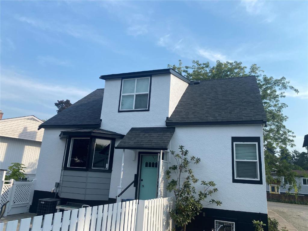 









1907


Knox

Crescent,
Kelowna,




BC
V1Y 1K9


