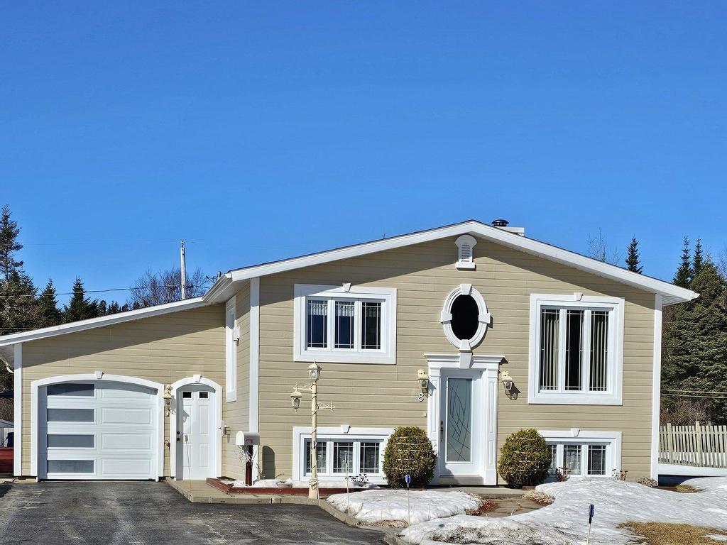 









8


Rue de l'Ornière

,
Sept-Îles,




QC
G4R0B5

