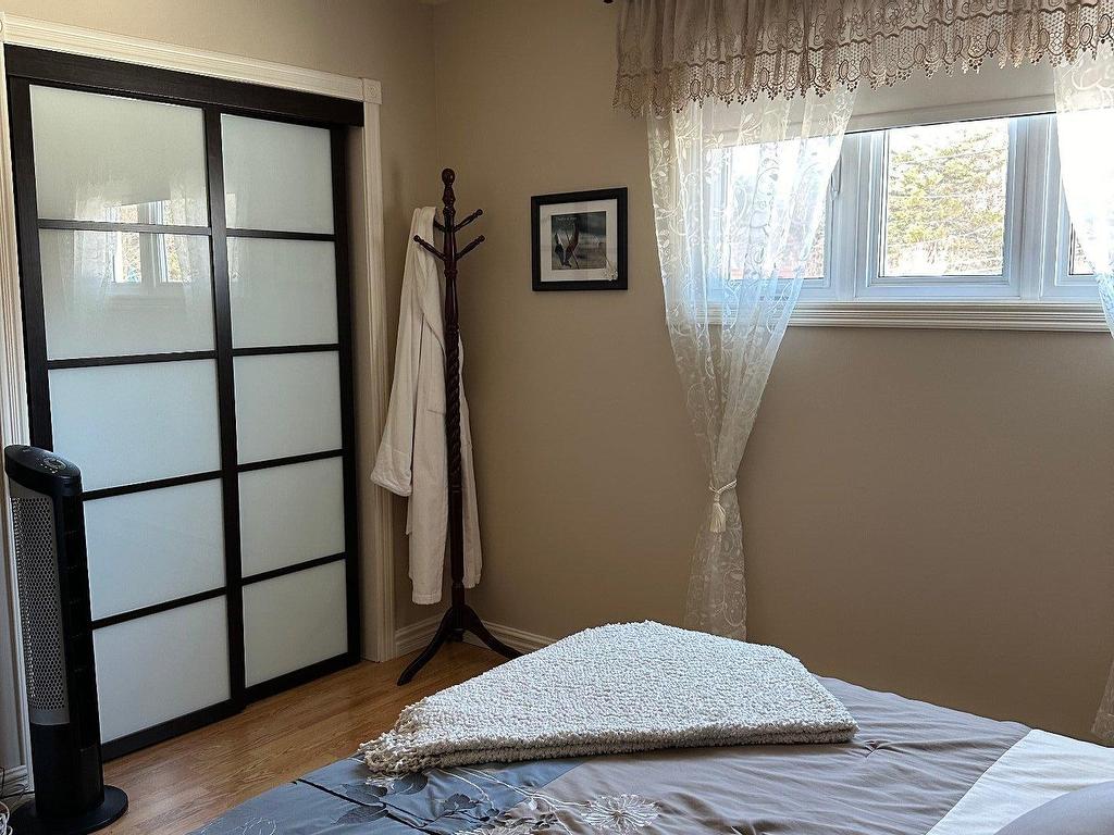 









8


Rue de l'Ornière

,
Sept-Îles,




QC
G4R0B5

