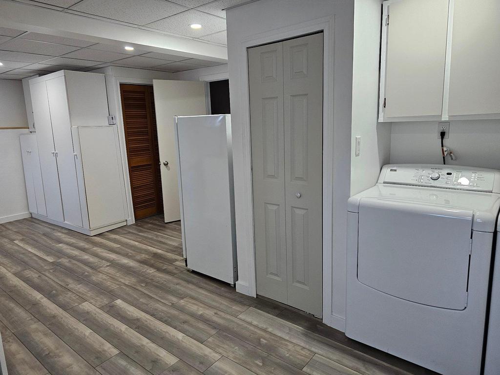









8


Rue de l'Ornière

,
Sept-Îles,




QC
G4R0B5

