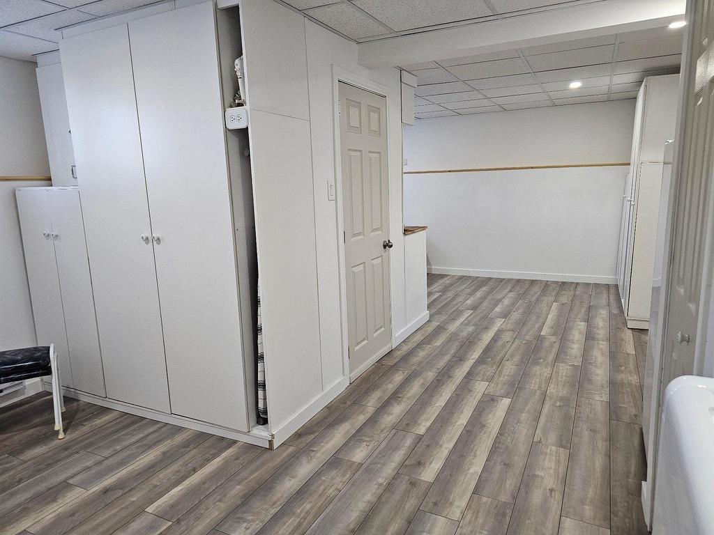 









8


Rue de l'Ornière

,
Sept-Îles,




QC
G4R0B5

