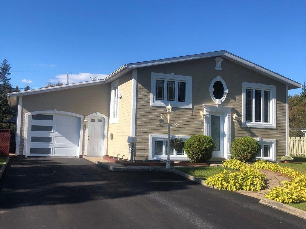 









8


Rue de l'Ornière

,
Sept-Îles,




QC
G4R0B5

