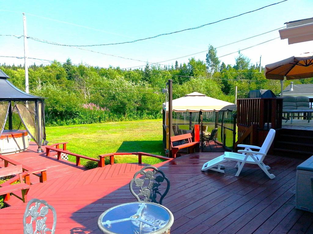 









8


Rue de l'Ornière

,
Sept-Îles,




QC
G4R0B5

