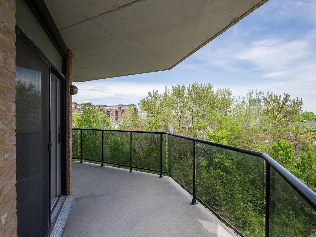 









3865


Boul. de Chenonceau

, 409,
Laval (Chomedey),




QC
H7T0E1

