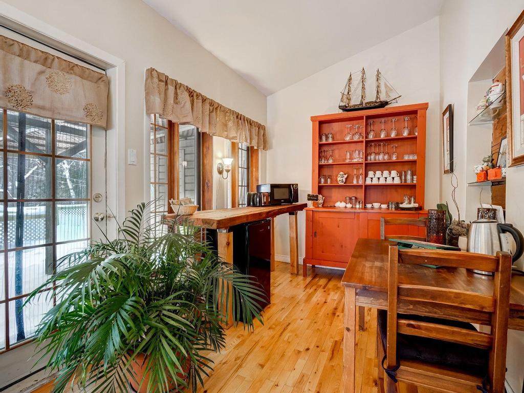 









1196Z


Rue de la Pisciculture

,
Mont-Blanc,




QC
J0T1J3

