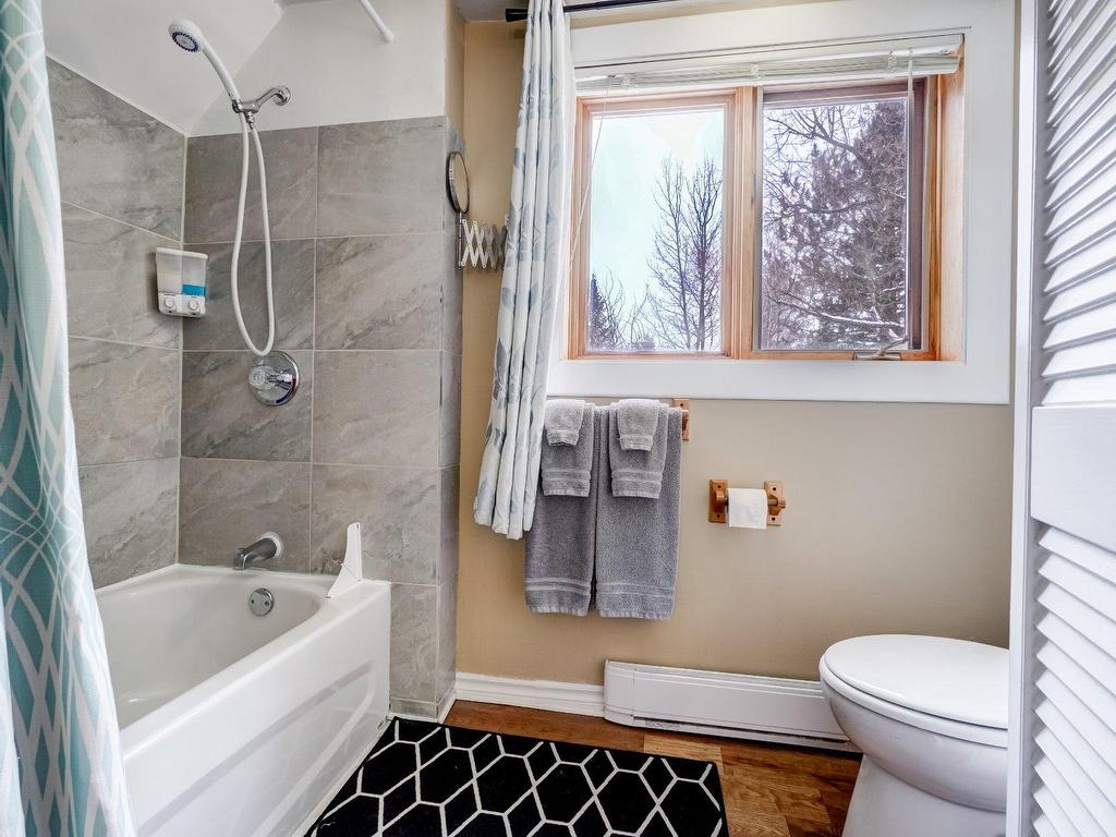 









1196Z


Rue de la Pisciculture

,
Mont-Blanc,




QC
J0T1J3

