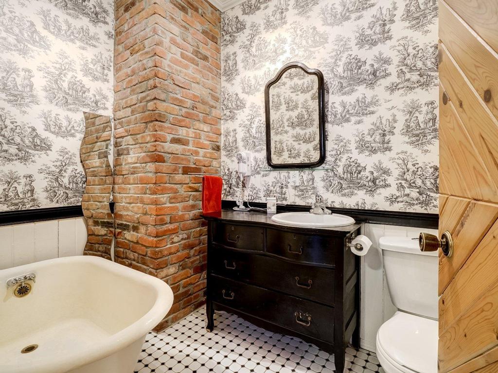 









1196Z


Rue de la Pisciculture

,
Mont-Blanc,




QC
J0T1J3

