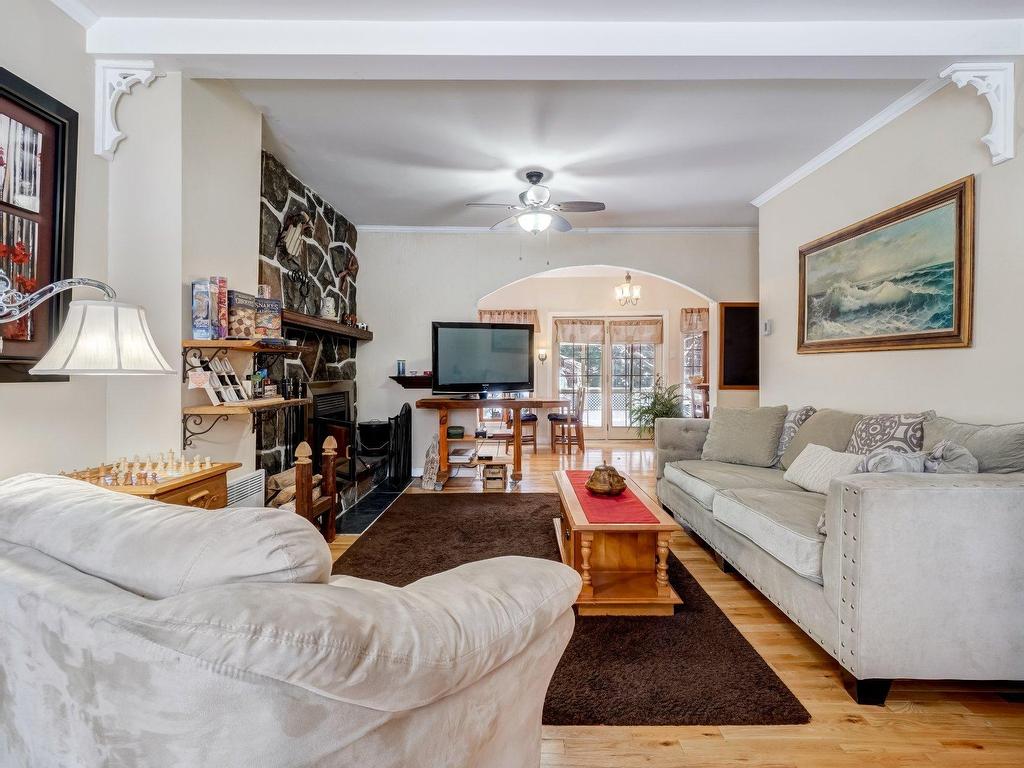 









1196Z


Rue de la Pisciculture

,
Mont-Blanc,




QC
J0T1J3

