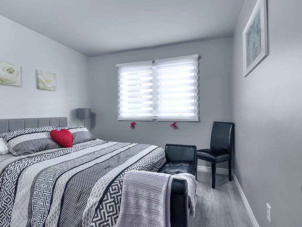 









12877


Rue Plaisance

,
Montréal (Pierrefonds-Roxboro),




QC
H8Z1Z1


