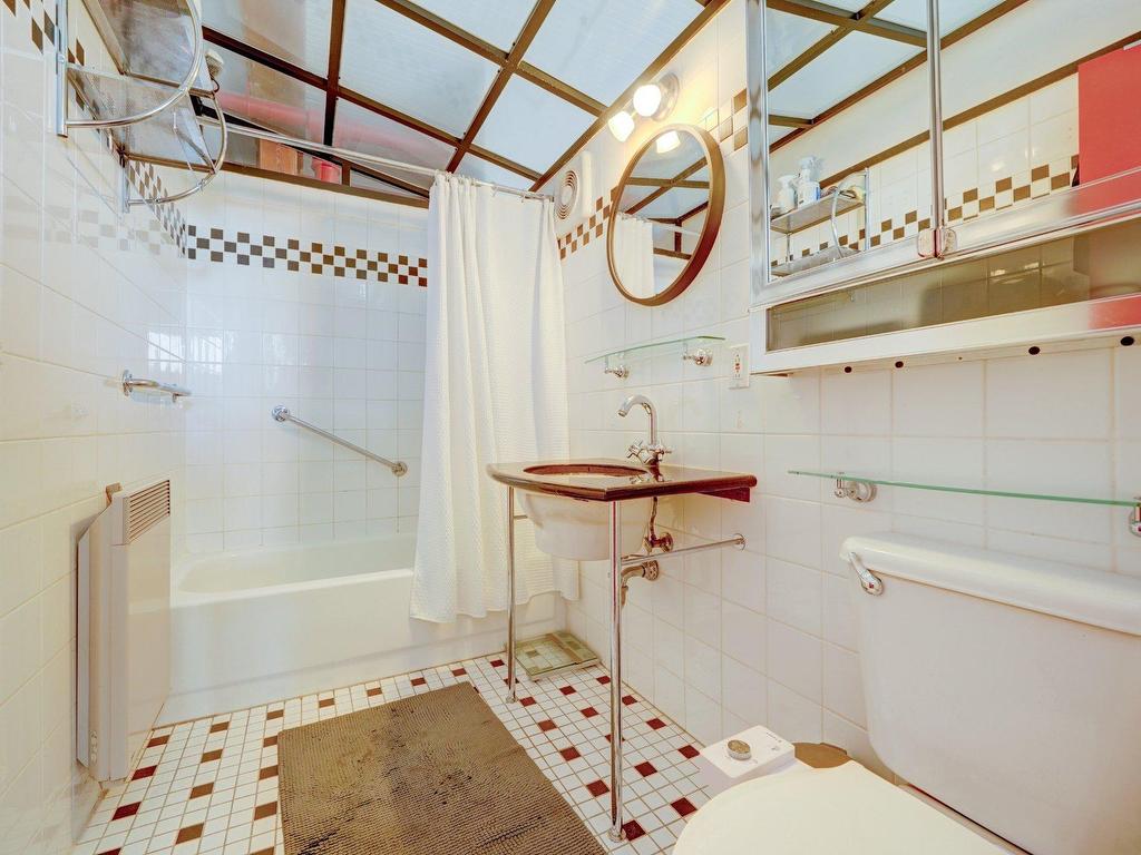 









125


Rue Elmire

, 407,
Montréal (Le Plateau-Mont-Royal),




QC
H2T1J9

