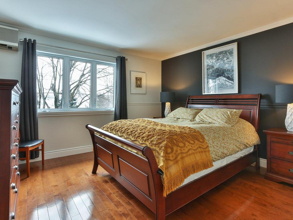 









676


Rue Marie-Derome

,
Saint-Jean-sur-Richelieu,




QC
J3A1T2

