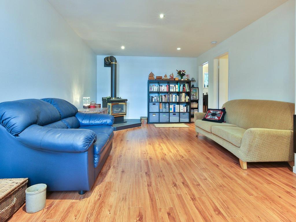 









676


Rue Marie-Derome

,
Saint-Jean-sur-Richelieu,




QC
J3A1T2

