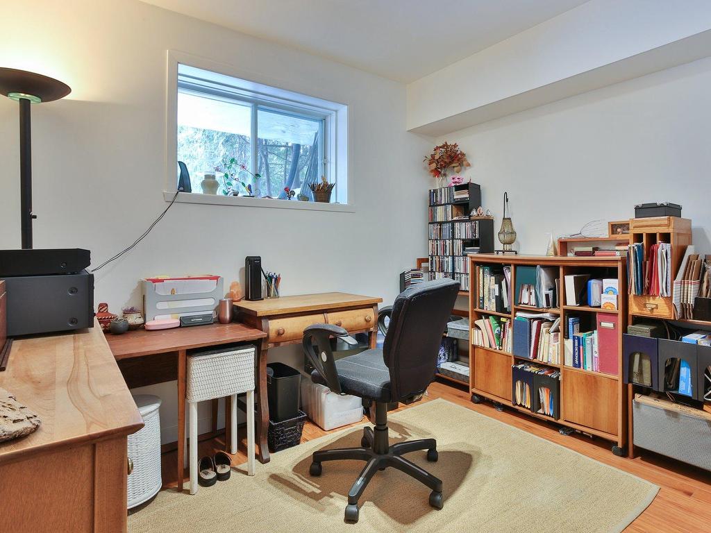 









676


Rue Marie-Derome

,
Saint-Jean-sur-Richelieu,




QC
J3A1T2

