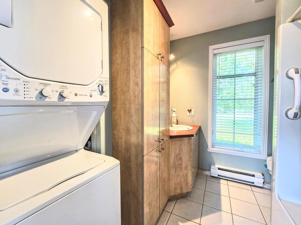 









1201


Ch. de l'Île-St-Eugène

,
Trois-Rivières,




QC
G9B7P7

