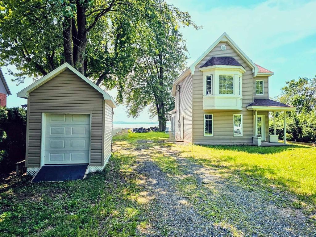 









1201


Ch. de l'Île-St-Eugène

,
Trois-Rivières,




QC
G9B7P7

