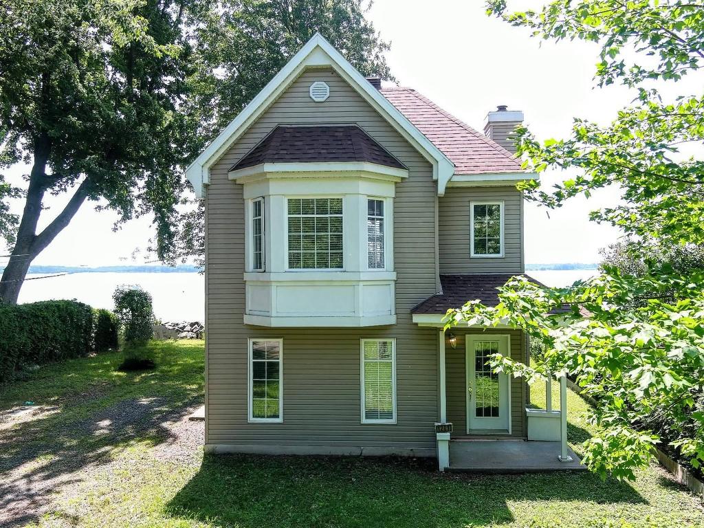 









1201


Ch. de l'Île-St-Eugène

,
Trois-Rivières,




QC
G9B7P7

