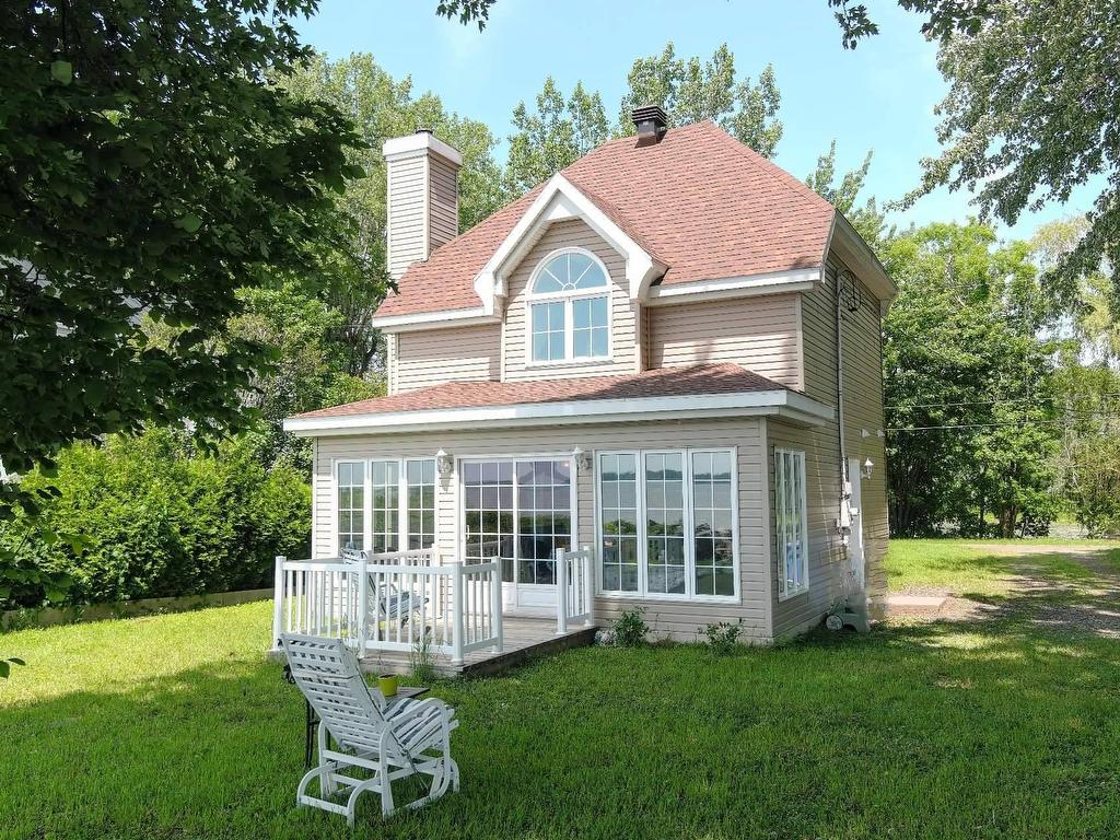 









1201


Ch. de l'Île-St-Eugène

,
Trois-Rivières,




QC
G9B7P7

