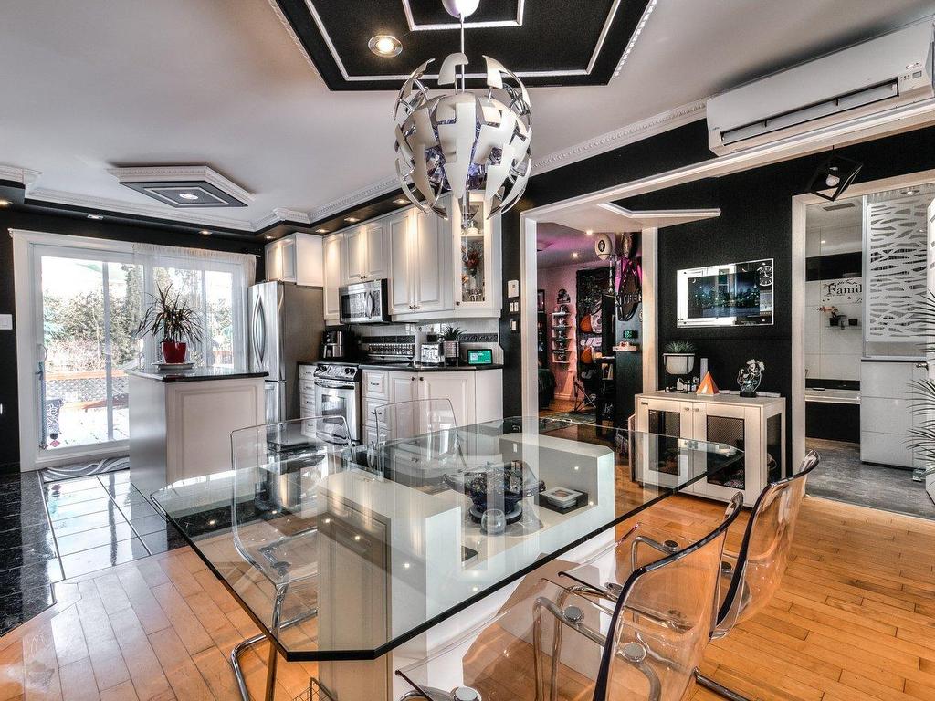 









6910


Rue Alcide-Métivier

,
Longueuil (Saint-Hubert),




QC
J3Z1E1

