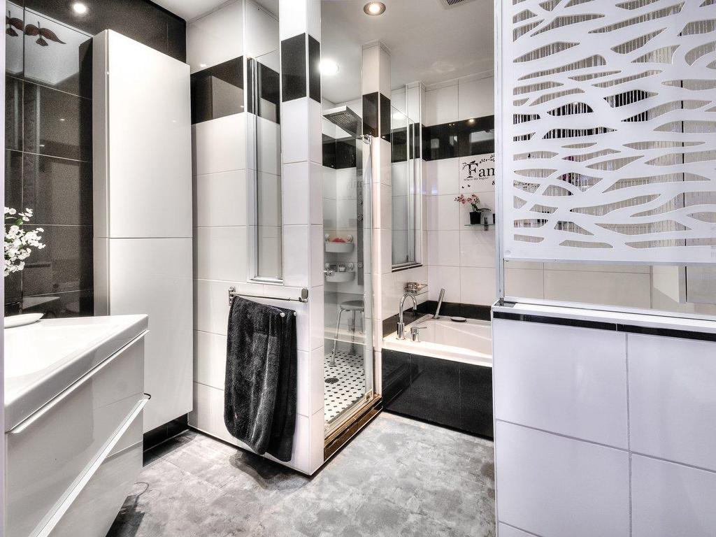 









6910


Rue Alcide-Métivier

,
Longueuil (Saint-Hubert),




QC
J3Z1E1


