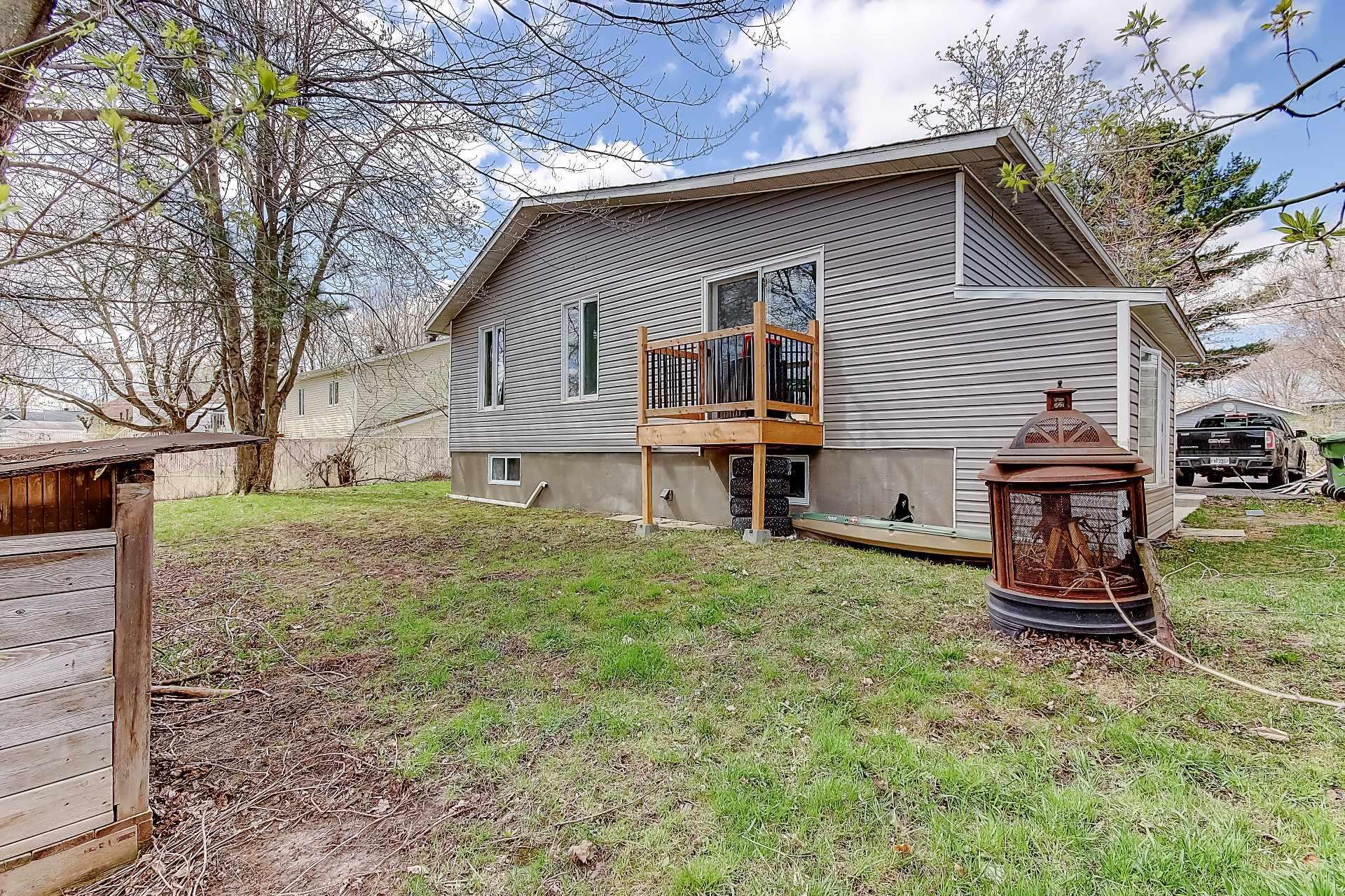 









1799Z


Rue Jasmin

,
Saint-Jean-sur-Richelieu,




QC
J2W1Z7

