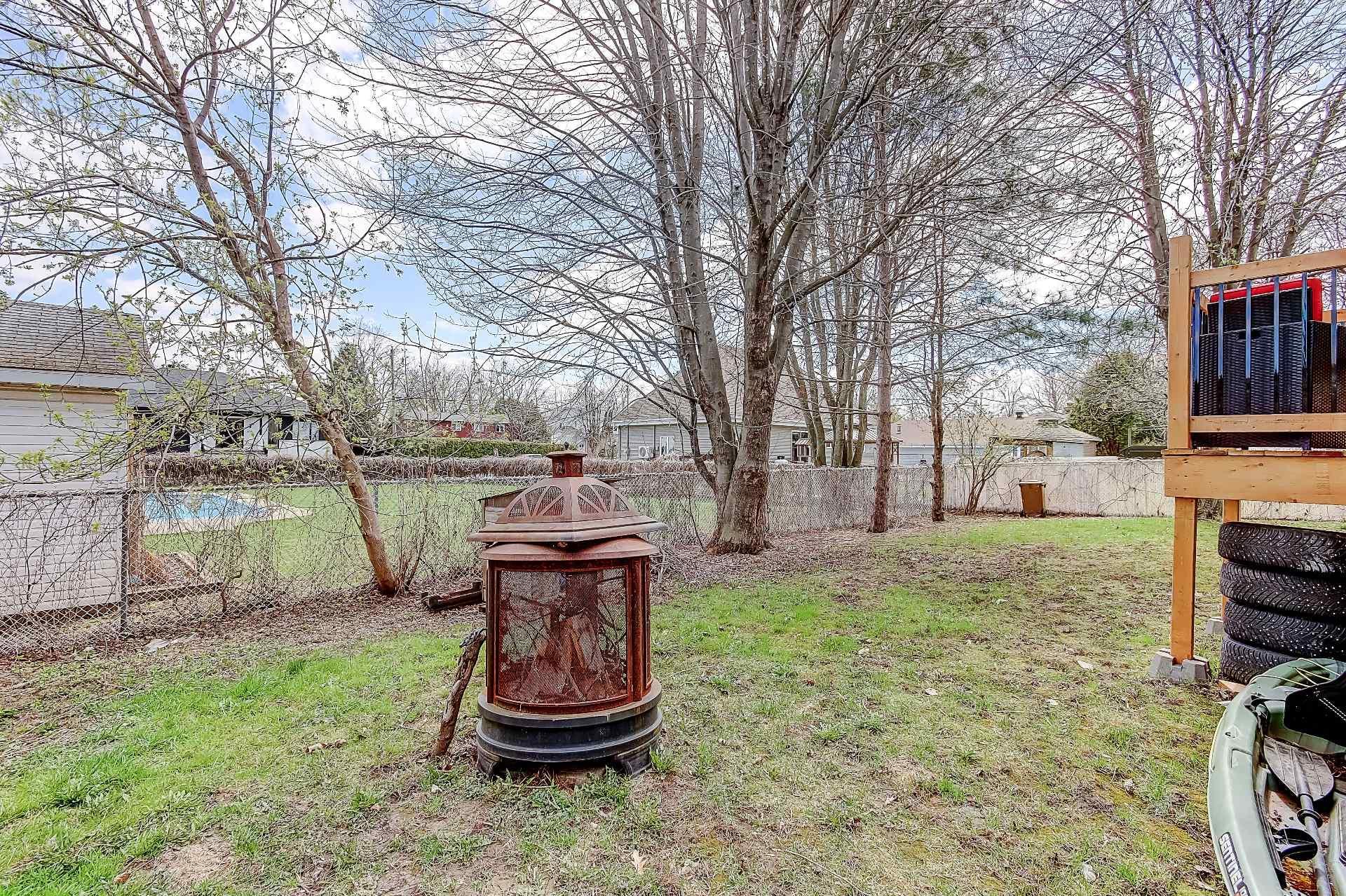 









1799Z


Rue Jasmin

,
Saint-Jean-sur-Richelieu,




QC
J2W1Z7

