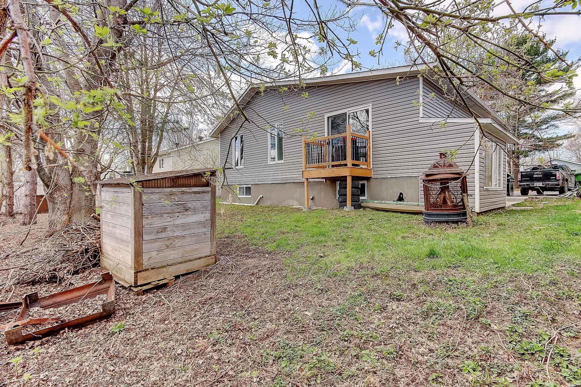 









1799Z


Rue Jasmin

,
Saint-Jean-sur-Richelieu,




QC
J2W1Z7

