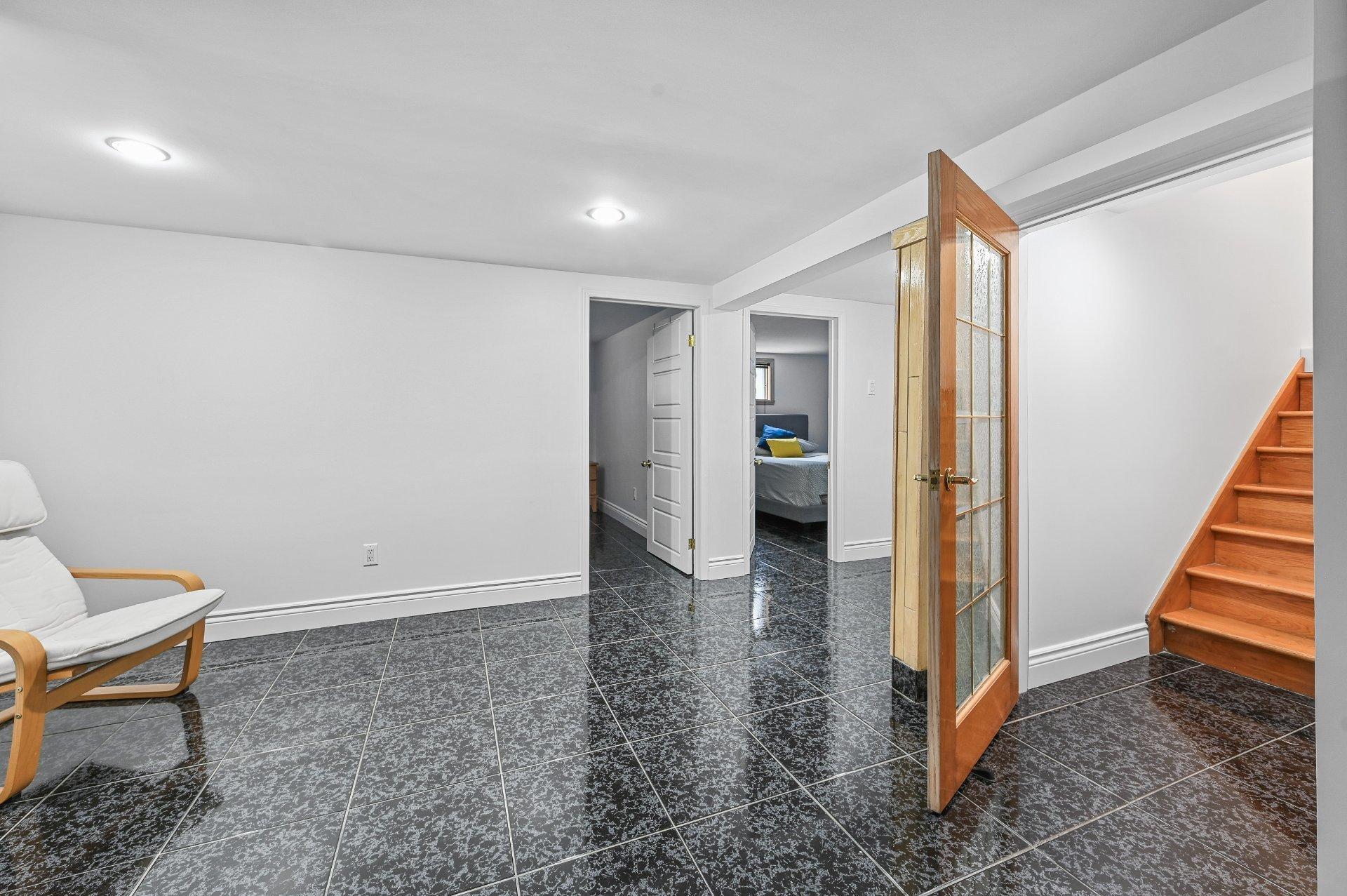 









703


Rue Maher

,
Clarenceville,




QC
J0J1B0

