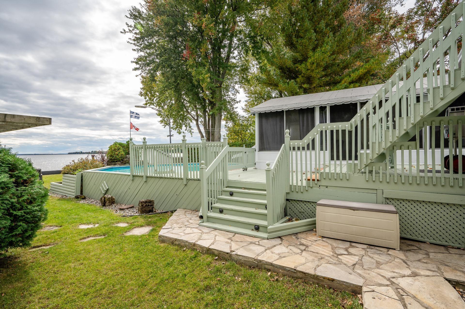 









703


Rue Maher

,
Clarenceville,




QC
J0J1B0

