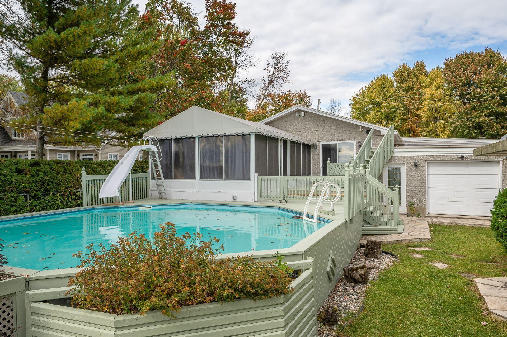 









703


Rue Maher

,
Clarenceville,




QC
J0J1B0


