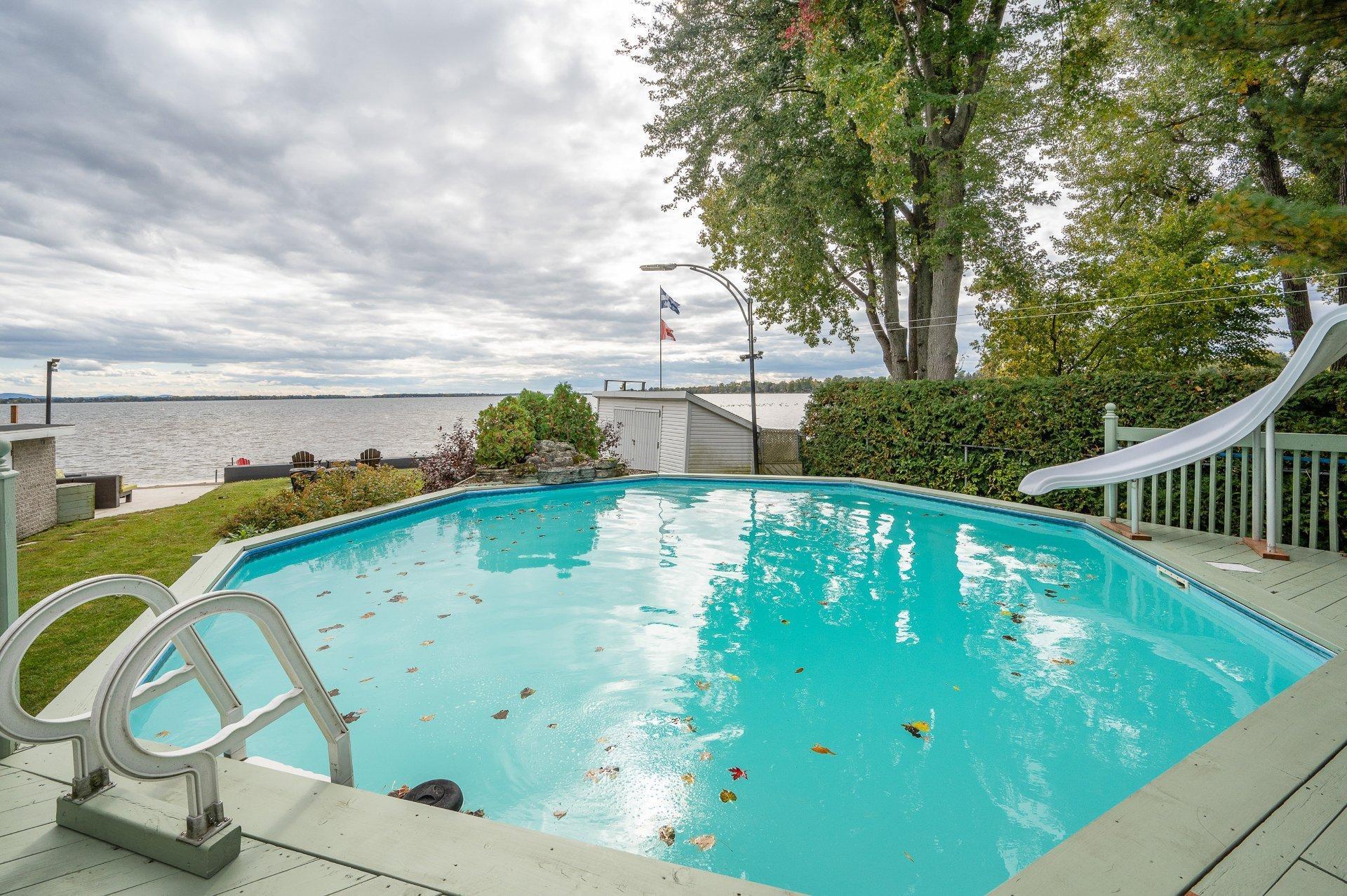 









703


Rue Maher

,
Clarenceville,




QC
J0J1B0

