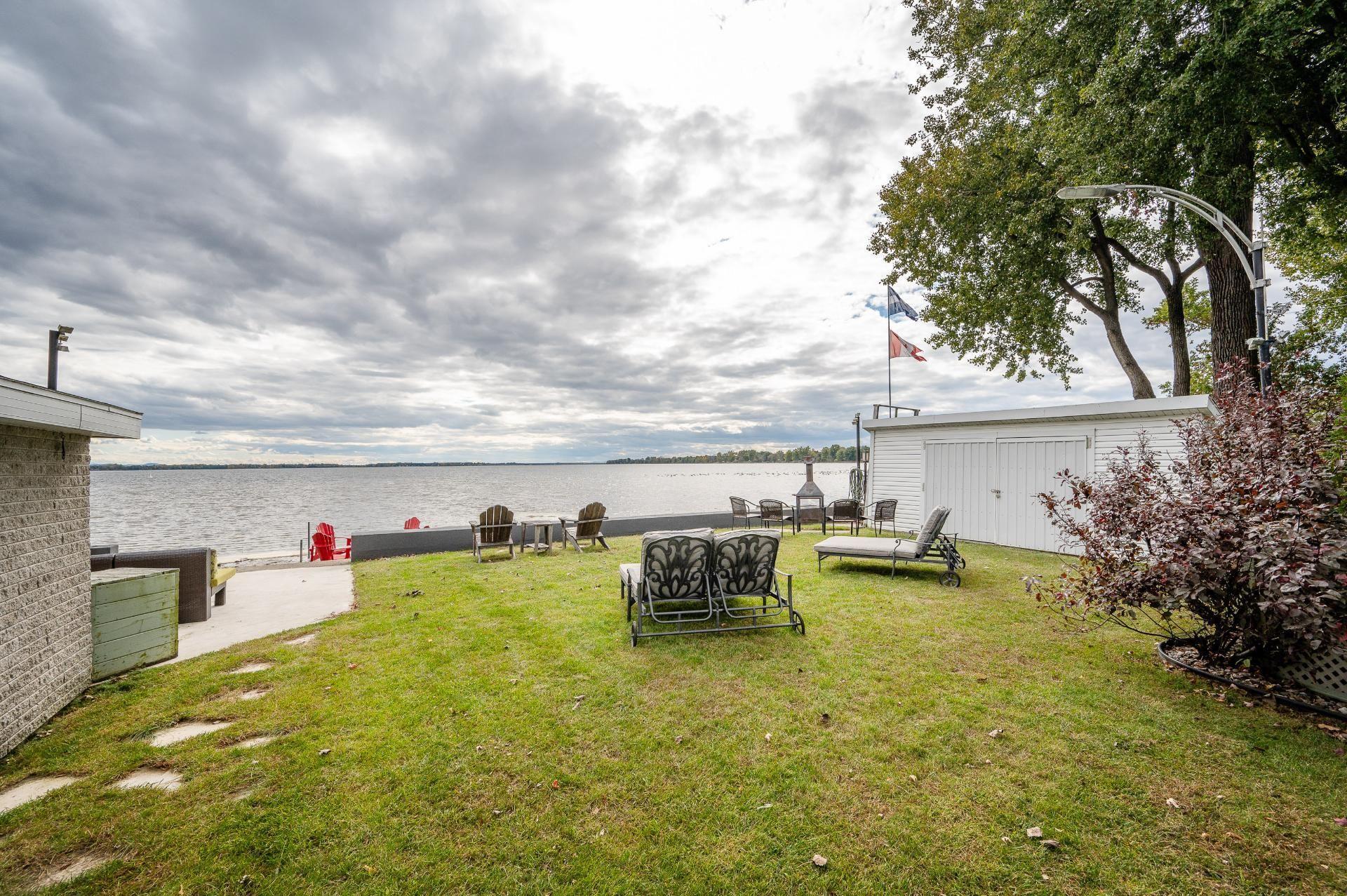 









703


Rue Maher

,
Clarenceville,




QC
J0J1B0


