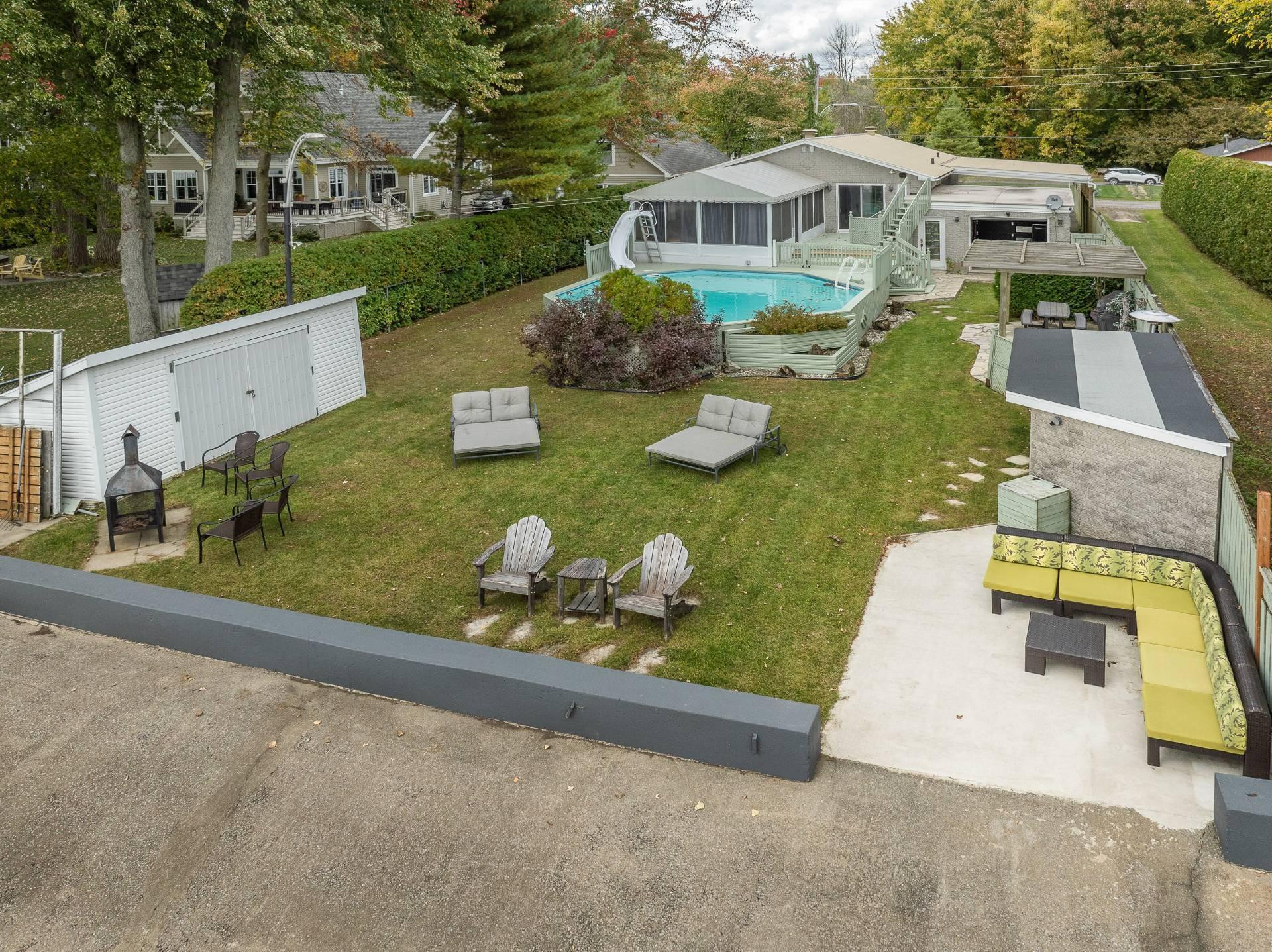 









703


Rue Maher

,
Clarenceville,




QC
J0J1B0

