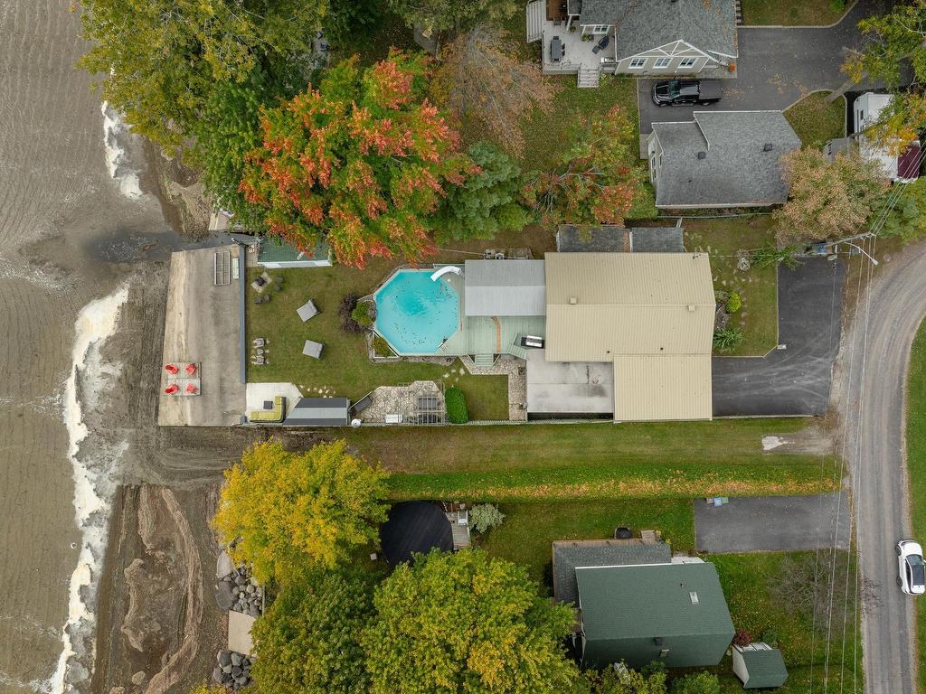 









703


Rue Maher

,
Clarenceville,




QC
J0J1B0

