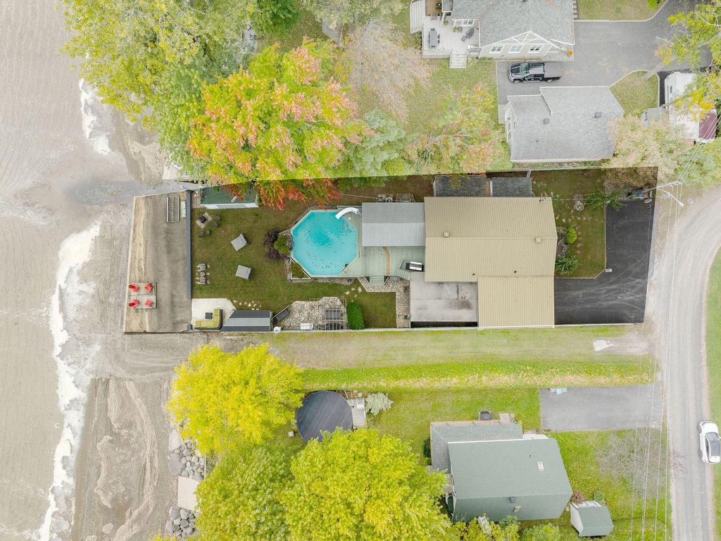 









703


Rue Maher

,
Clarenceville,




QC
J0J1B0

