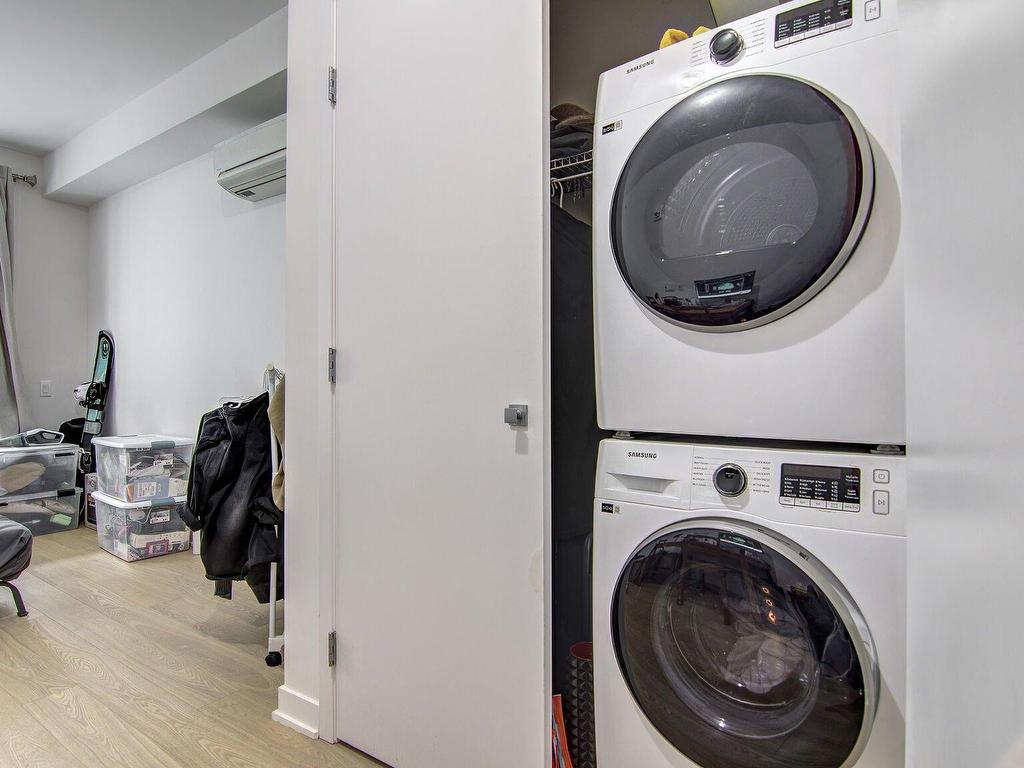









1485


Rue des Bassins

, 424,
Montréal (Le Sud-Ouest),




QC
H3C1B8

