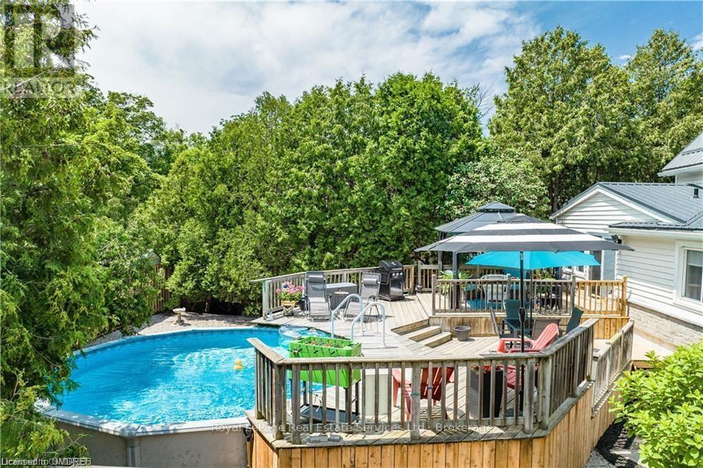 












4 6TH STREET

,
Grimsby (Grimsby Beach),




Ontario
L3M2T3

