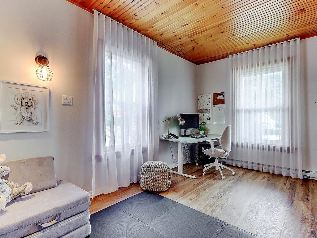 









310


9e Avenue

,
Richelieu,




QC
J3L3N9

