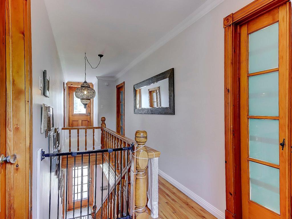 









310


9e Avenue

,
Richelieu,




QC
J3L3N9

