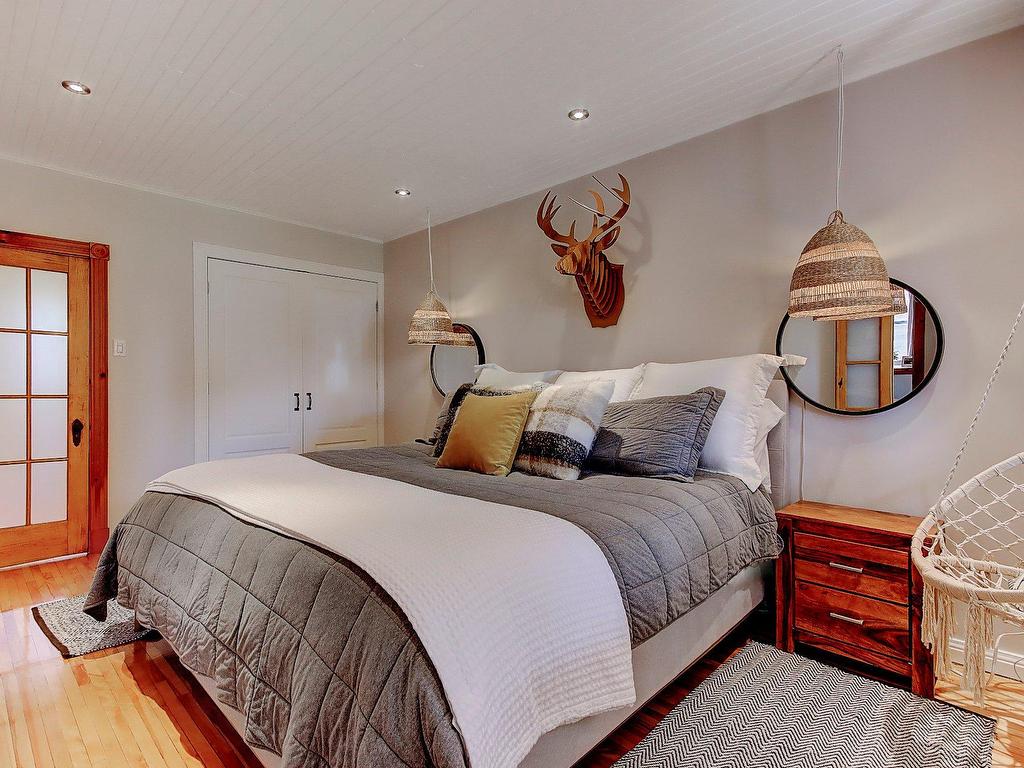









310


9e Avenue

,
Richelieu,




QC
J3L3N9

