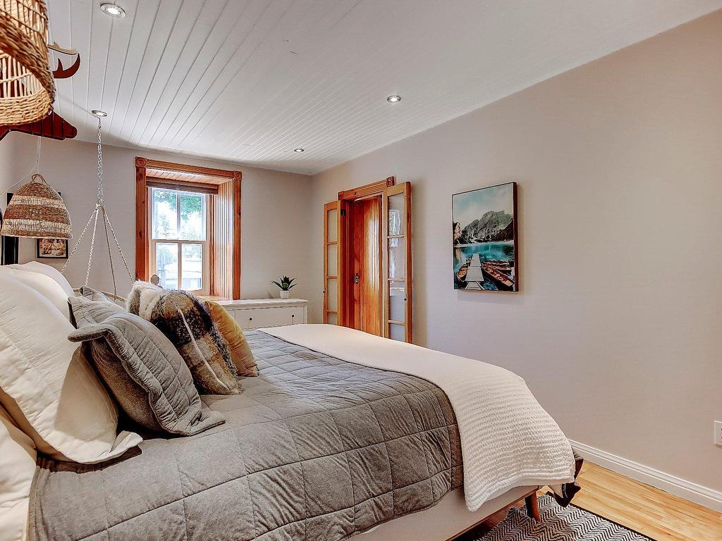 









310


9e Avenue

,
Richelieu,




QC
J3L3N9

