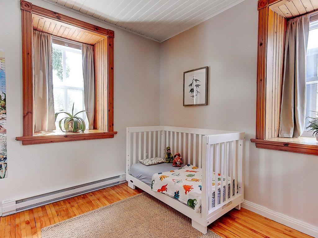 









310


9e Avenue

,
Richelieu,




QC
J3L3N9

