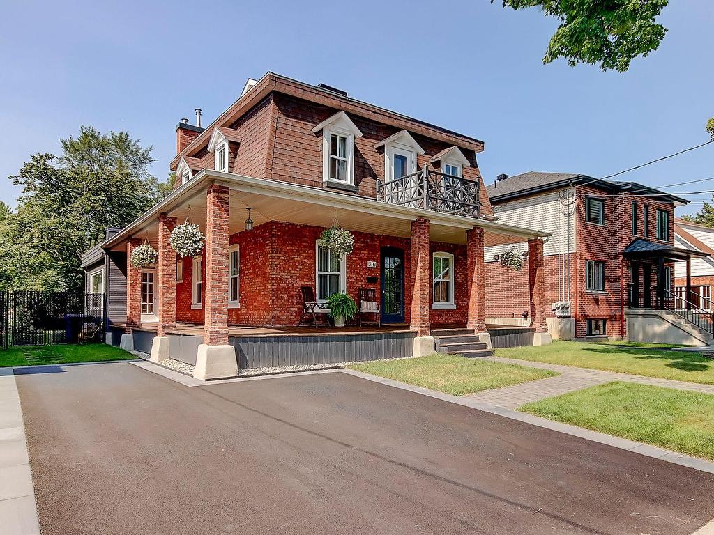 









310


9e Avenue

,
Richelieu,




QC
J3L3N9

