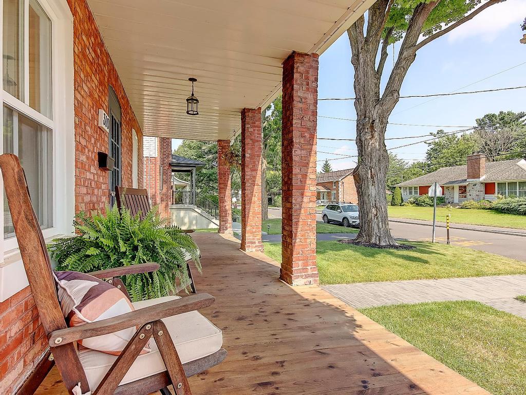 









310


9e Avenue

,
Richelieu,




QC
J3L3N9

