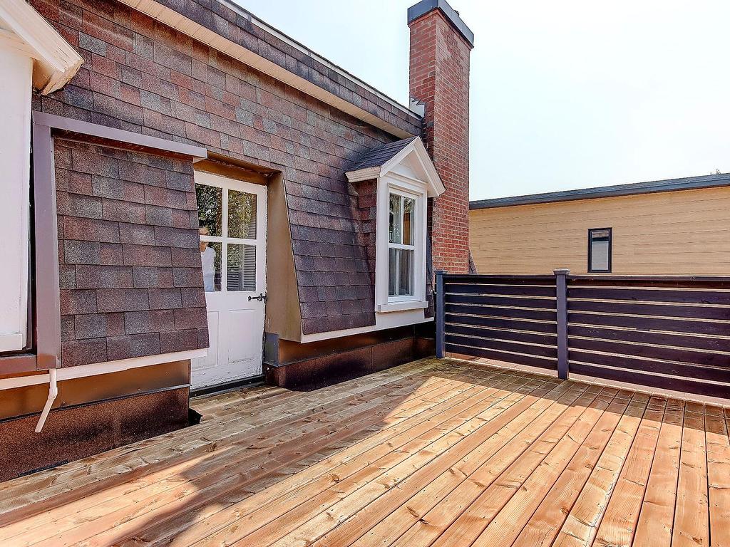 









310


9e Avenue

,
Richelieu,




QC
J3L3N9


