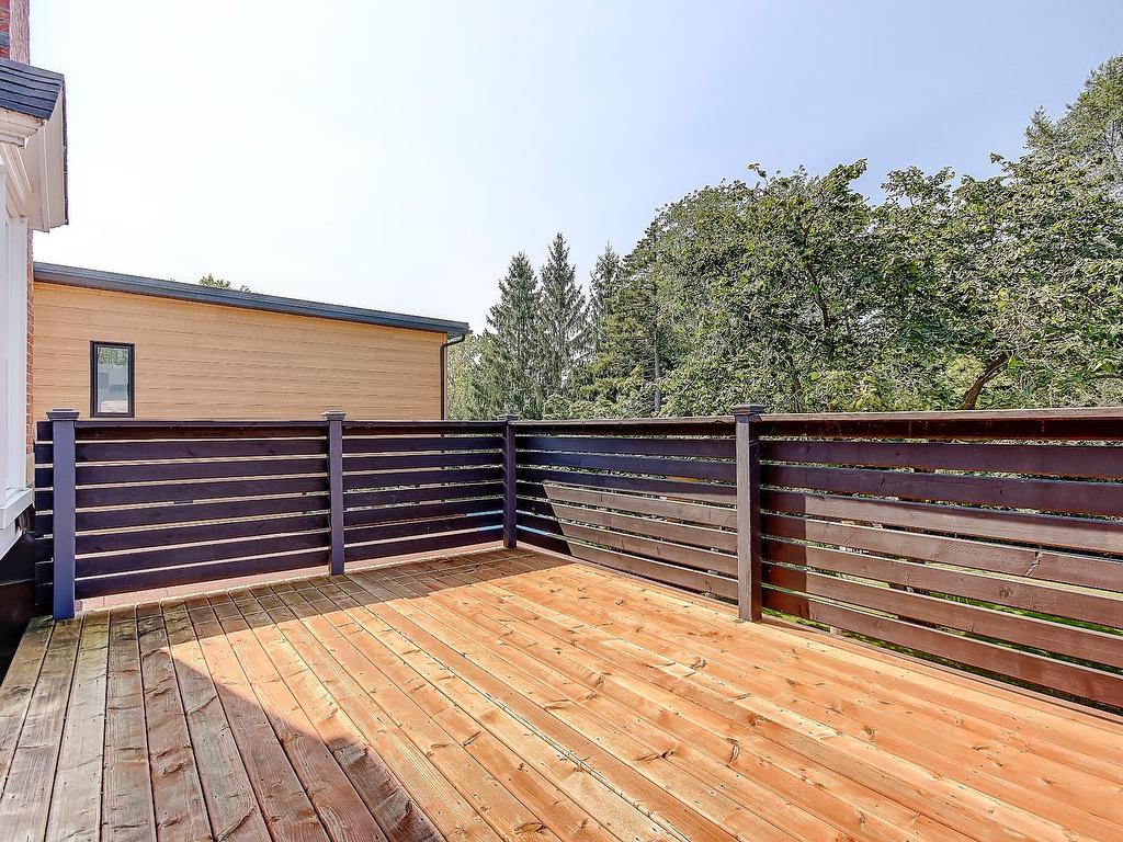 









310


9e Avenue

,
Richelieu,




QC
J3L3N9

